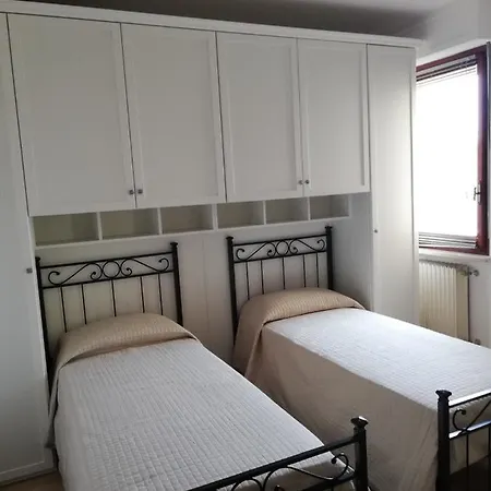 アパート Appartamento 300 M Dal Mare Con Parcheggio In Cortle Interno *