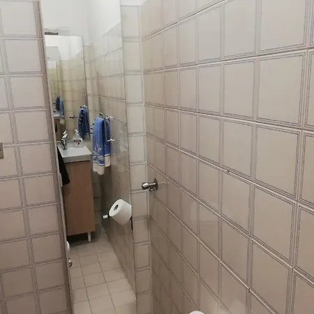 Appartamento 300 M Dal Mare Con Parcheggio In Cortle Interno * ジュリアノーヴァ