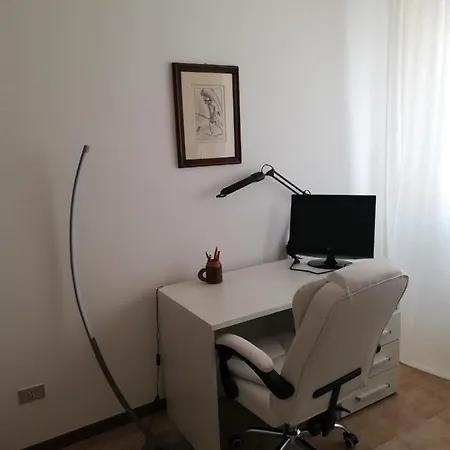 Appartamento 300 M Dal Mare Con Parcheggio In Cortle Interno アパート